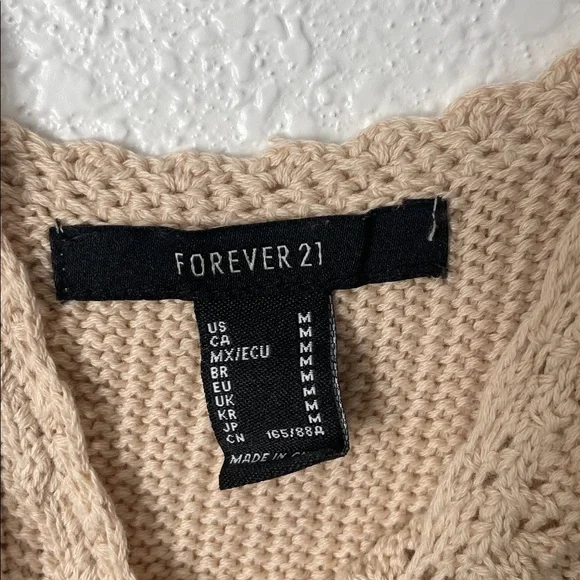 Forever 21 crochet dress size medium - Picture 5 of 5